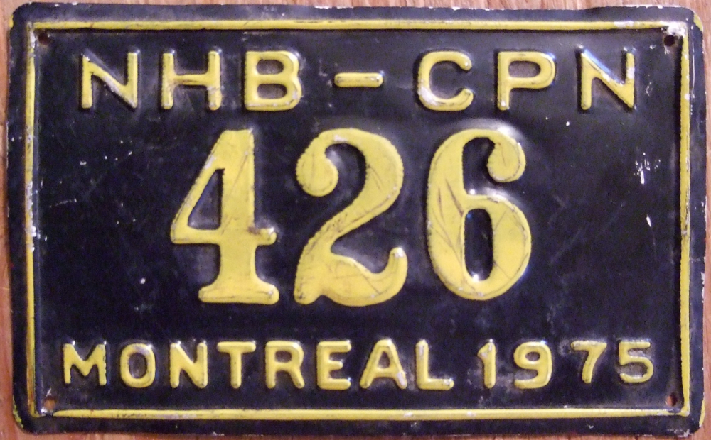 Plaque d'immatriculation du National Harbours Board / Conseil des ports nationaux de Montréal de 1975