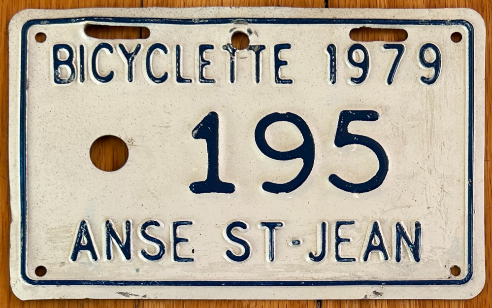 Plaque d'immatriculation BICYCLETTE Municipalité de L'Anse-Saint-Jean de 1979