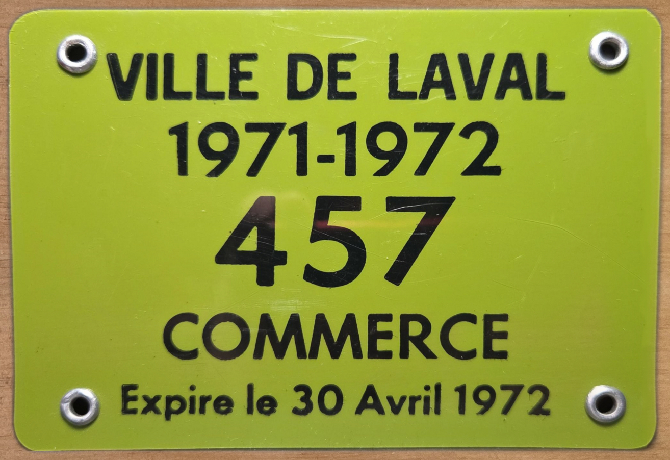 Plaque d'immatriculation COMMERCE Ville de Laval de 1971-72