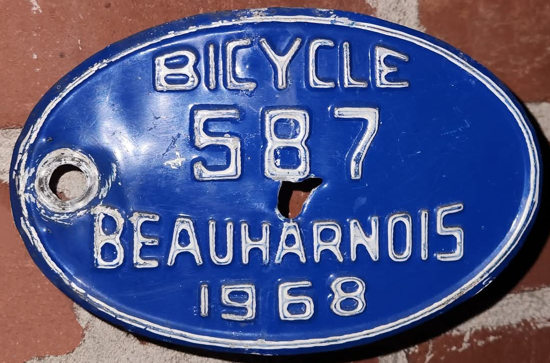 Plaque d'immatriculation BICYCLE Ville de Beauharnois de 1968